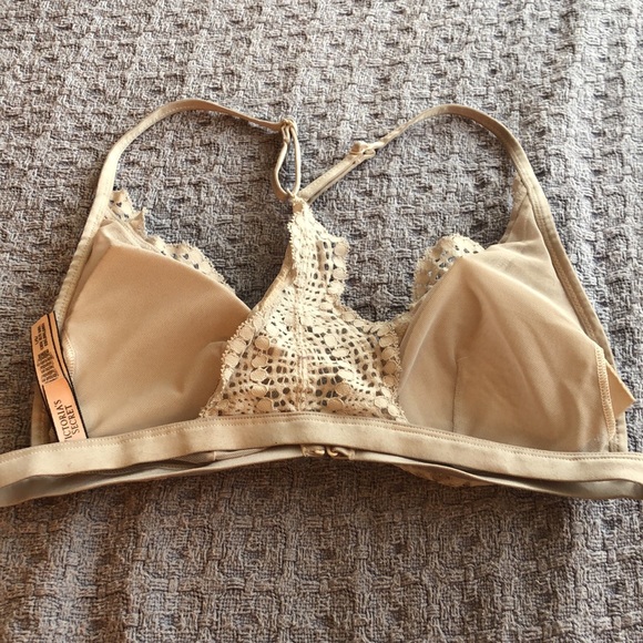 victorious secret bra 💙 - Picture 3 of 5